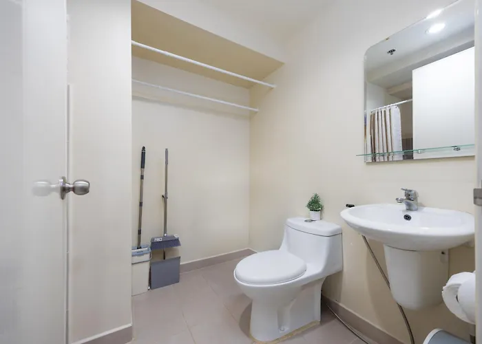 アパート Furnished 1-bedroom In Avida Towers Riala, It Park With Fast Wifi, Netflix, Pool And セブ市